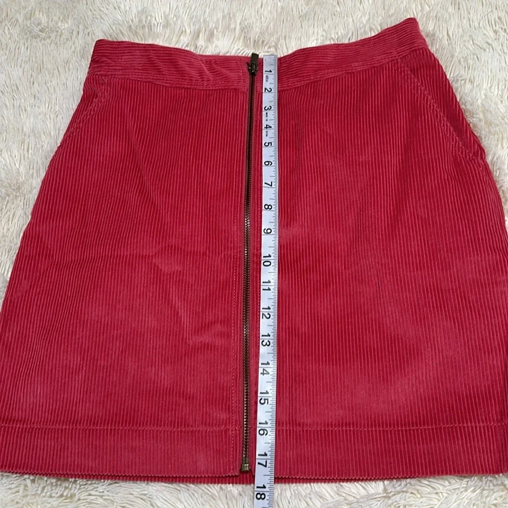 NWT GAP Full Zip-front corduroy  miniskirt coral size 4